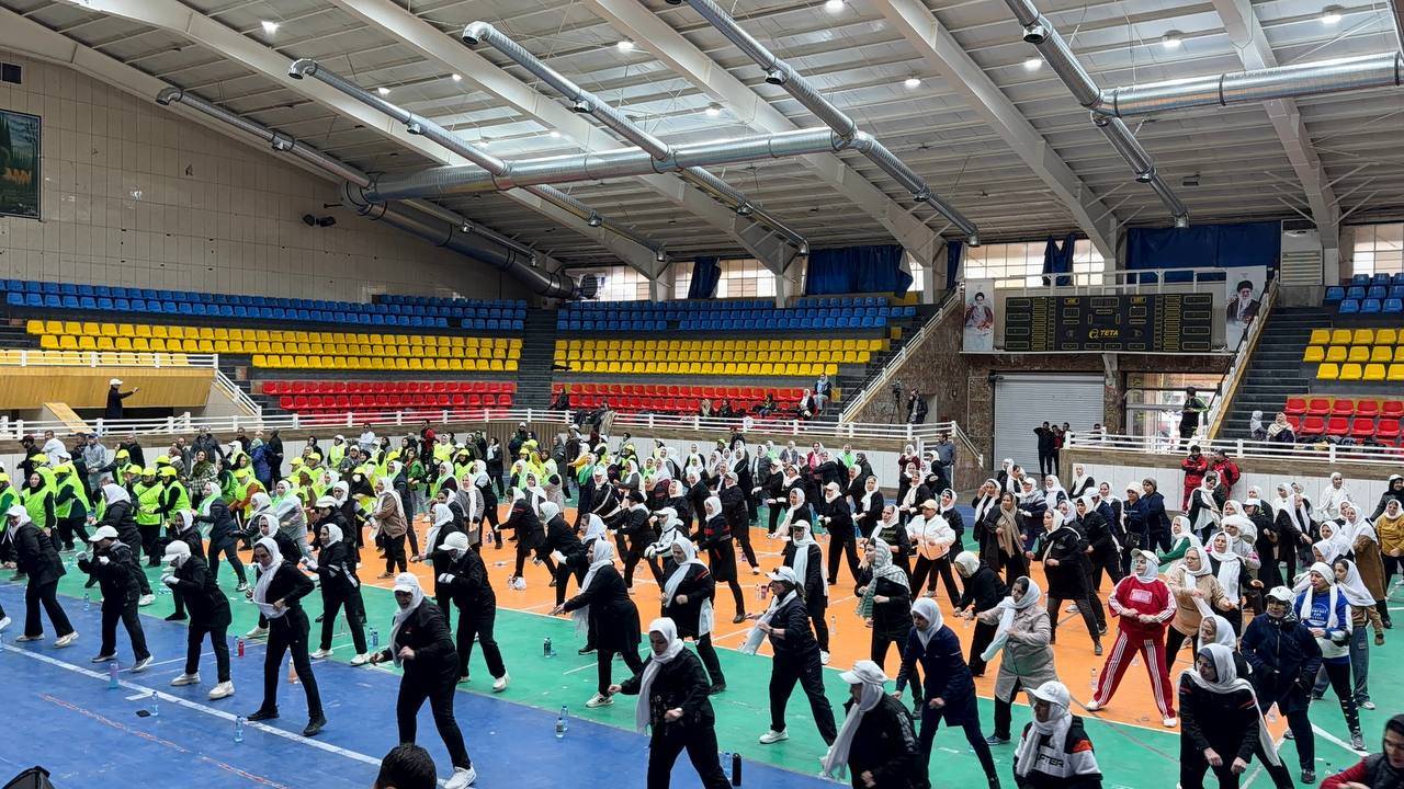 شیراز در شور اعیاد شعبانیه برگزاری باشکوه ایستگاه بزرگ ورزش صبحگاهی با حضور گسترده مردم